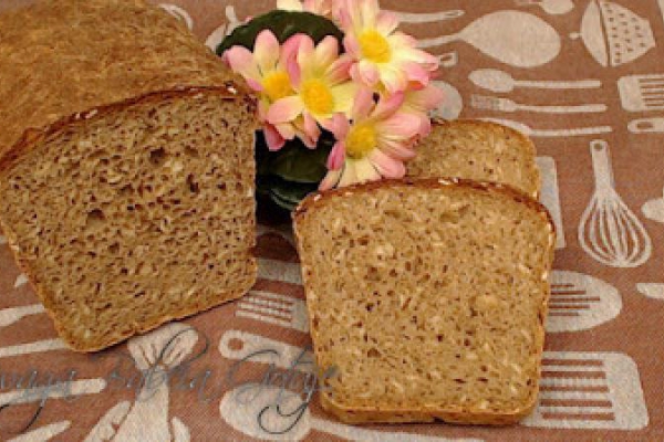 Chleb Pełnoziarnisty z Płatkami Owsianymi – Smaczny i Prosty w Przygotowaniu