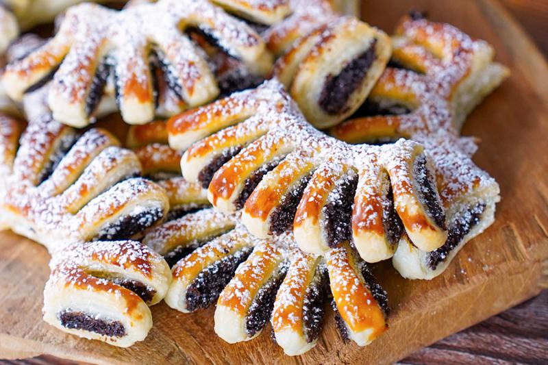 Francuskie ciastka grzebyki z makiem