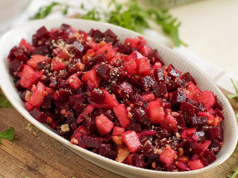 Surówka z buraka i gruszki