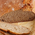 Chleb orkiszowy nocny