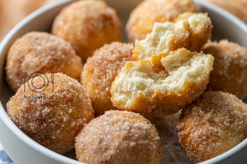 Mini pączki z 3 składników z air fryer