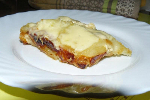 Biała lasagne ziemniaczana.