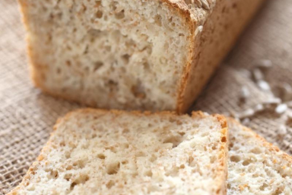 Chleb z ziarnami – drożdżowy