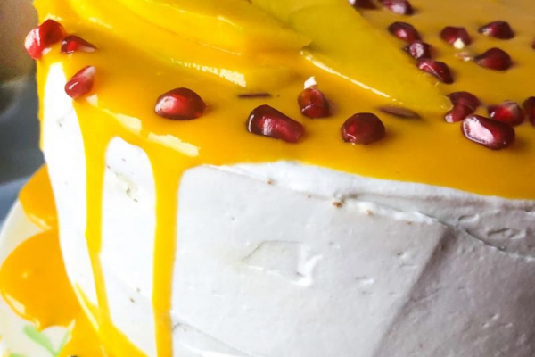 Tort Mango – bezglutenowy i bez nabiału
