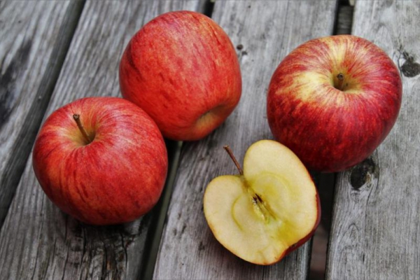 Skarby natury. Uzdrawiająca moc jabłek