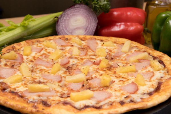 Pizza hawajska. Dlaczego wywołuje kontrowersje?