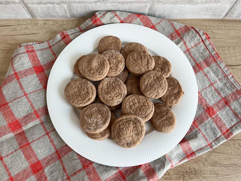 Pierniczki BLW bez cukru – miękkie, aromatyczne ciasteczka dla najmłodszych