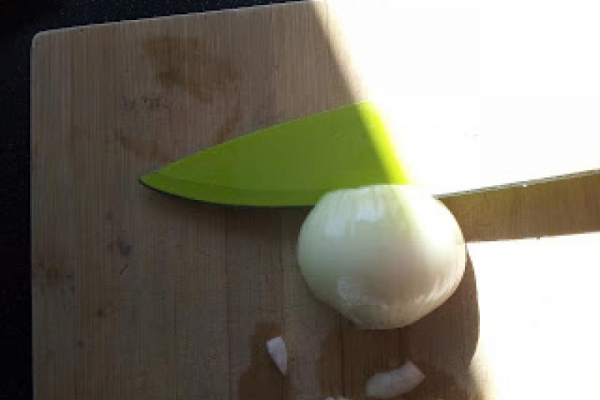 Jak kroić cebulę w kostkę