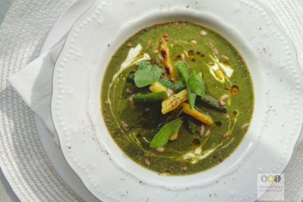 Zupa krem z zielonych warzyw z grillowaną fasolką szparagową