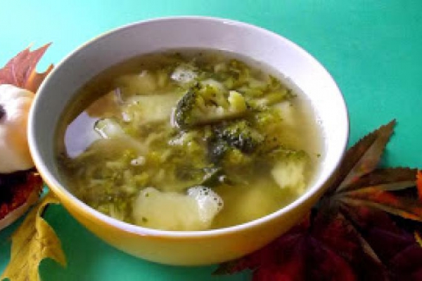 Zupa brokułowo - ziemniaczana