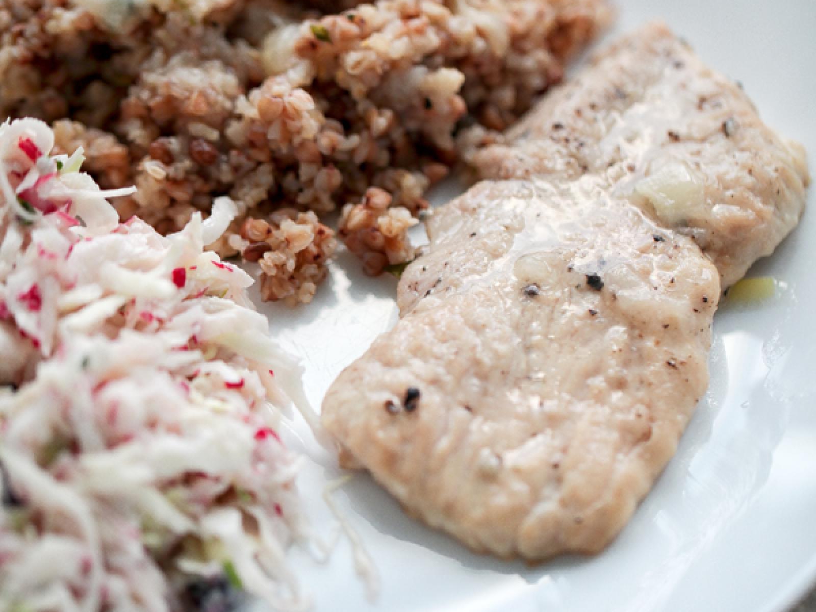 Plastry indyka w sosie