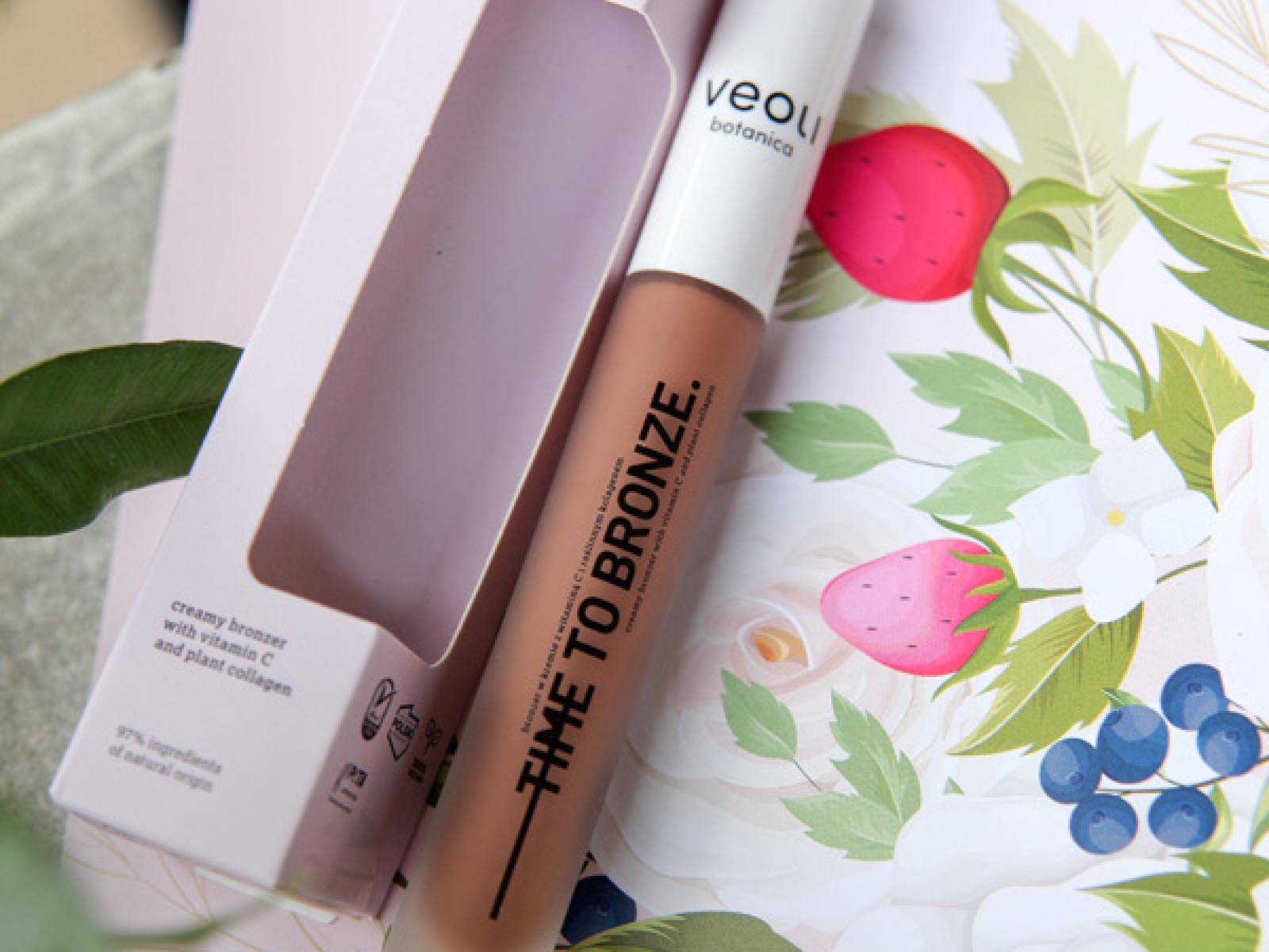 Bronzer w kremie z witaminą C Veoli Botanica