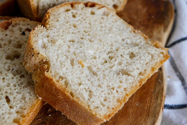 Chleb na suchych drożdżach