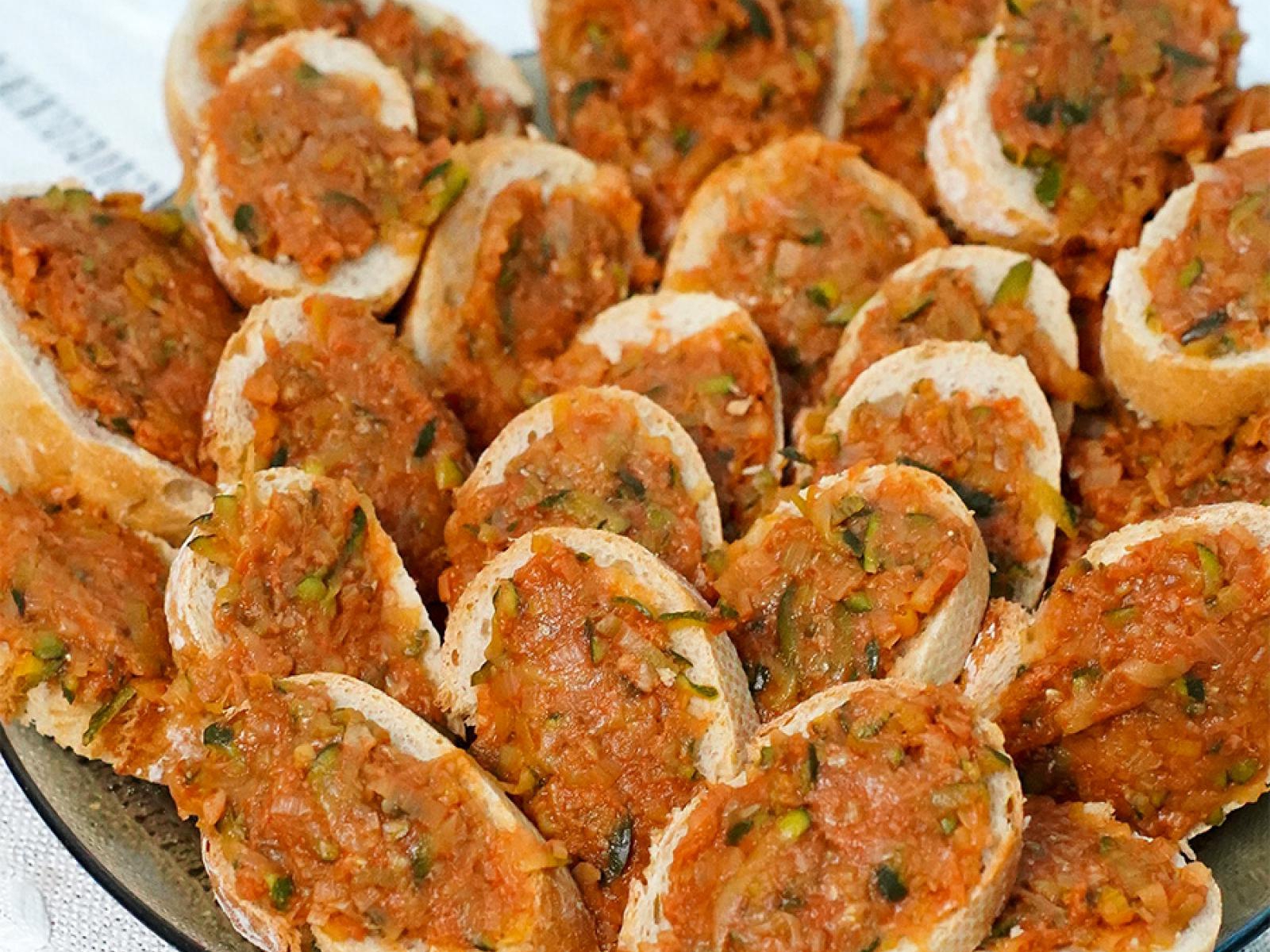 Pasta do chleba z cukinii