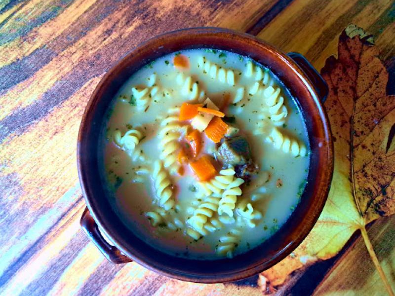 Zupa z suszonych grzybów