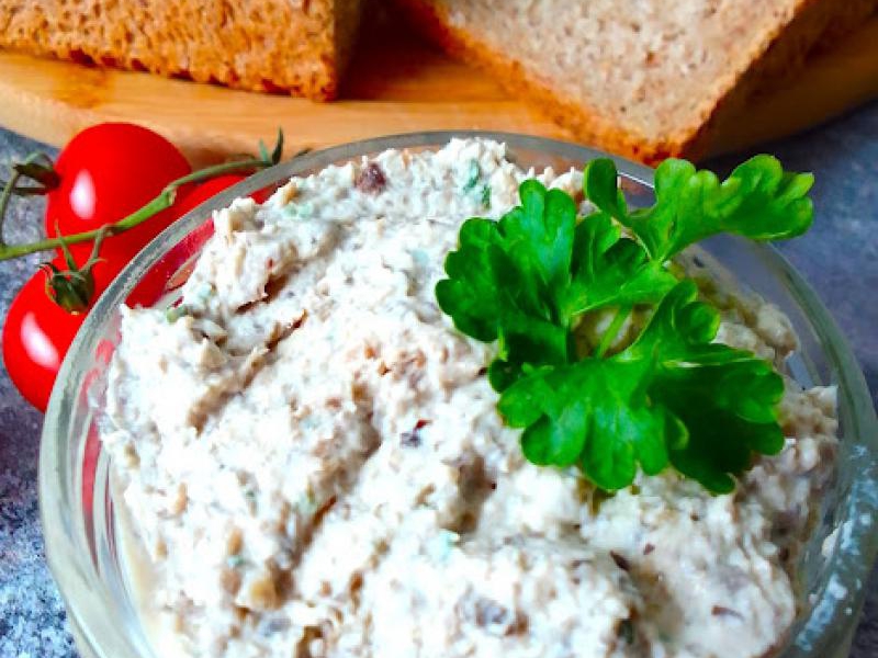 Pasta z pieczarek i jajek