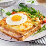 Croque Madame:...