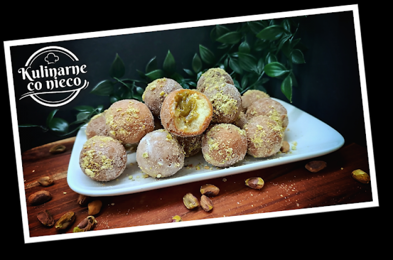 Pistacjowe Mini Pączki z Mascarpone