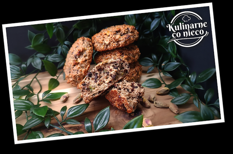 Fit Proteinowe Ciasteczka Orkiszowo-Pistacjowe