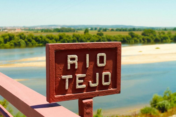 Wyjedź do Tejo z Ponte Portugal