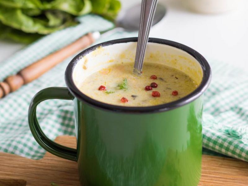 Zupa z cukinii z chrzanem