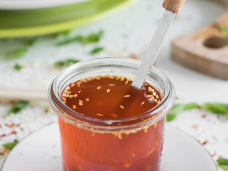 Azjatycki olej chili z kluskami