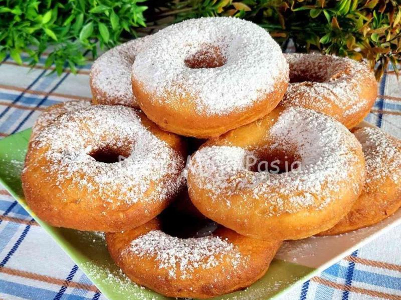 Przepis na pączki bez jajek i mleka