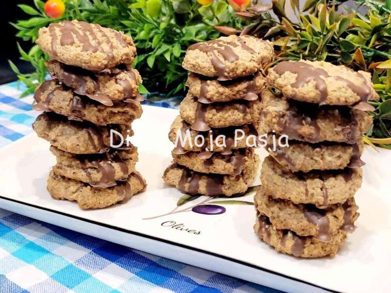 Orzechowe ciasteczka świąteczne tylko 3 składniki