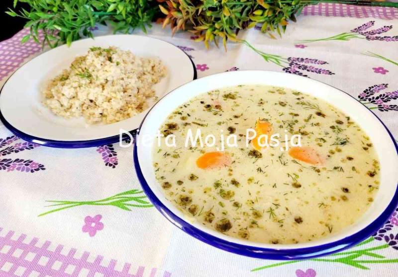 Zupa ogórkowa z kaszą