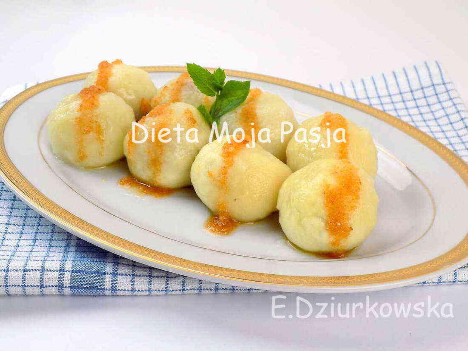 Pyszne domowe knedle ze śliwkami