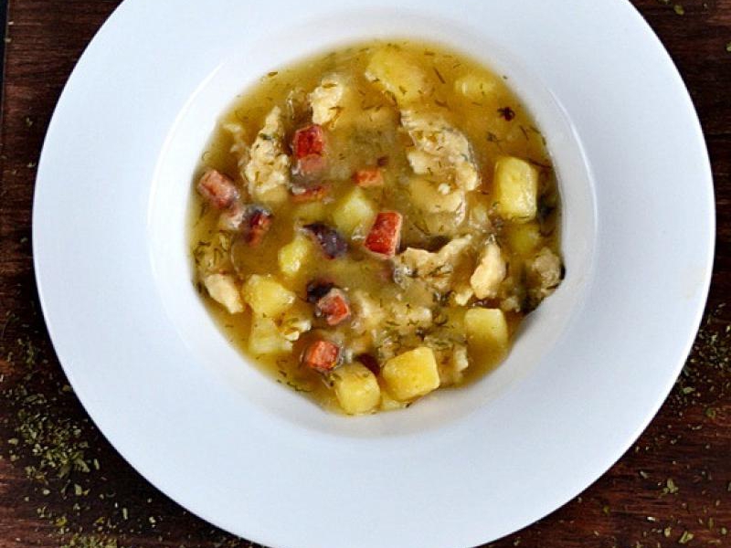 Zupa zacierkowa babcina