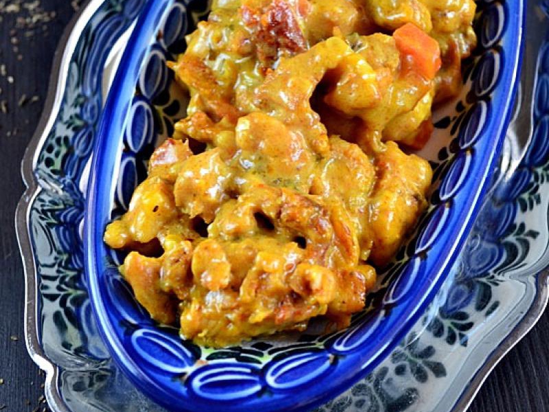 Gulasz z kurczaka w warzywach