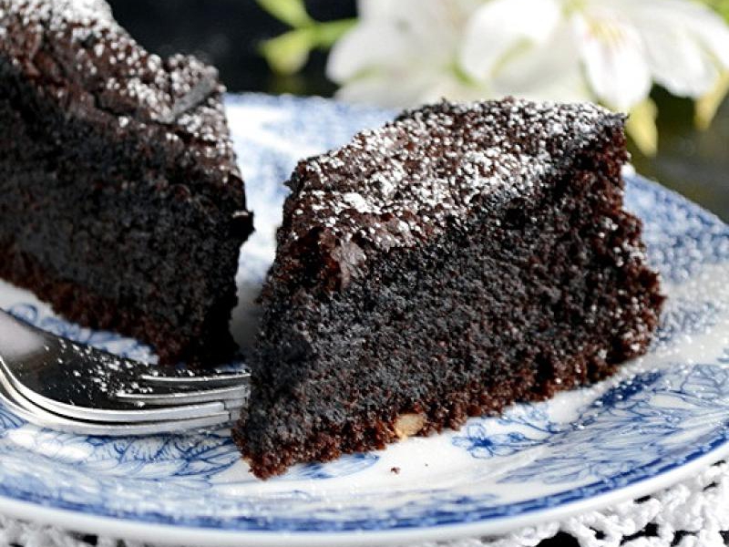 Oliwne ciasto czekoladowe Nigelli Lawson