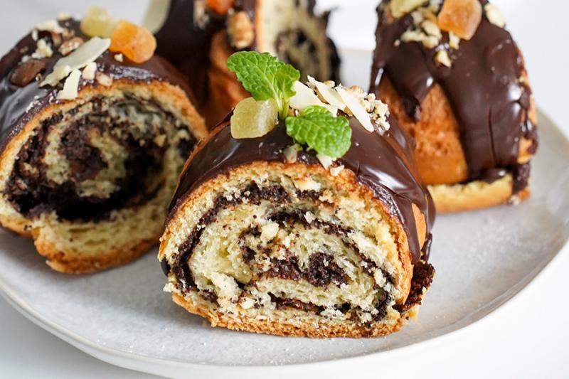 Drożdżowa babka makowa
