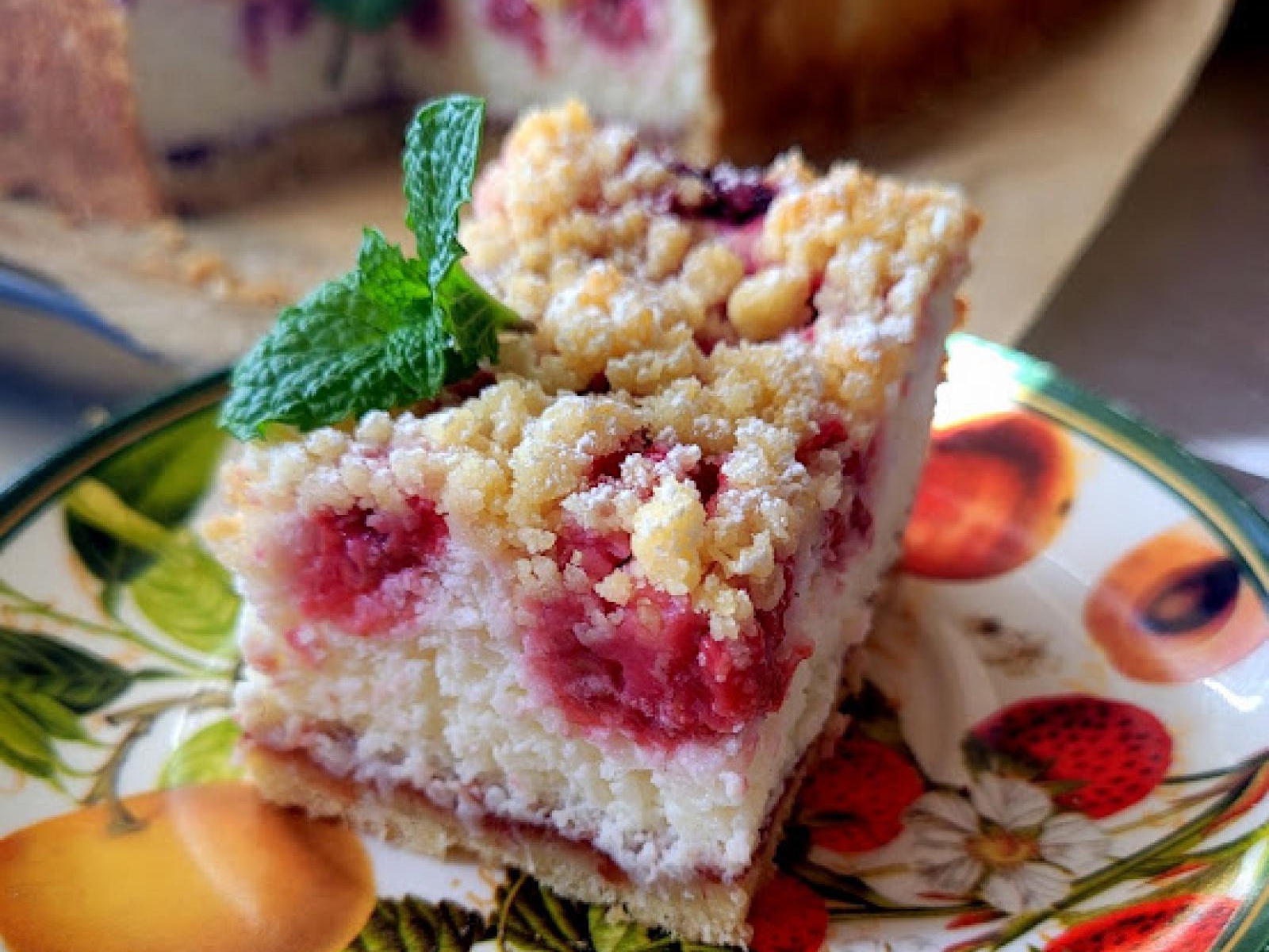 Ciasto jogurtowo-kokosowe z malinami