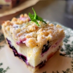 Placek z serem i owocami