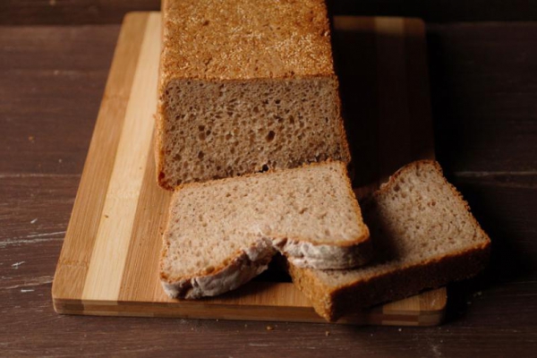 Orkiszowy – pszenny – chleb z Amarantem