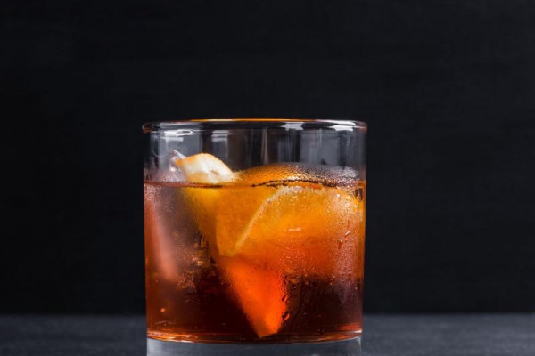 Old Fashioned: Szlachetny koktajl z bourbonem