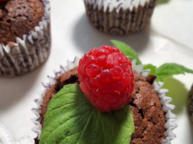 Muffinki na białkach z czekoladą