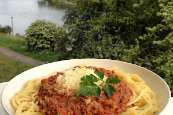 Spaghetti bolognese (6)