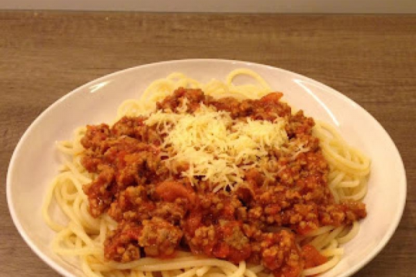 Spaghetti bolognese (3)