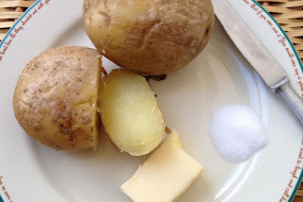 Ziemniaki na parze z masłem (2)