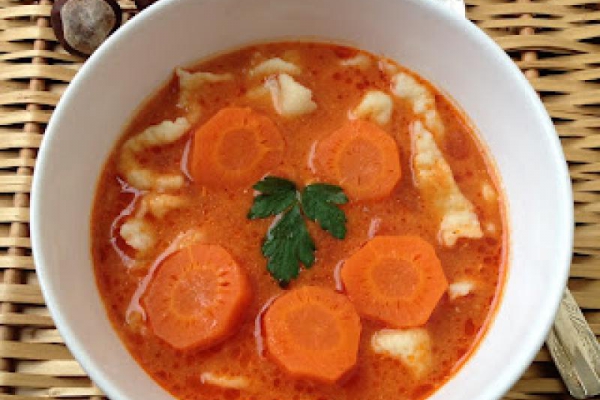 Zupa pomidorowa (19) z lanymi kluskami