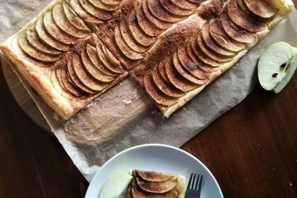 Ciasto francuskie z jabłkami