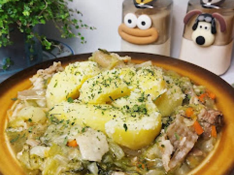 Młoda kapusta do ziemniaków