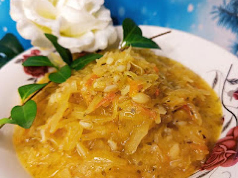 Kapusta kiszona na oleju z cebulką i kaszą pęczak