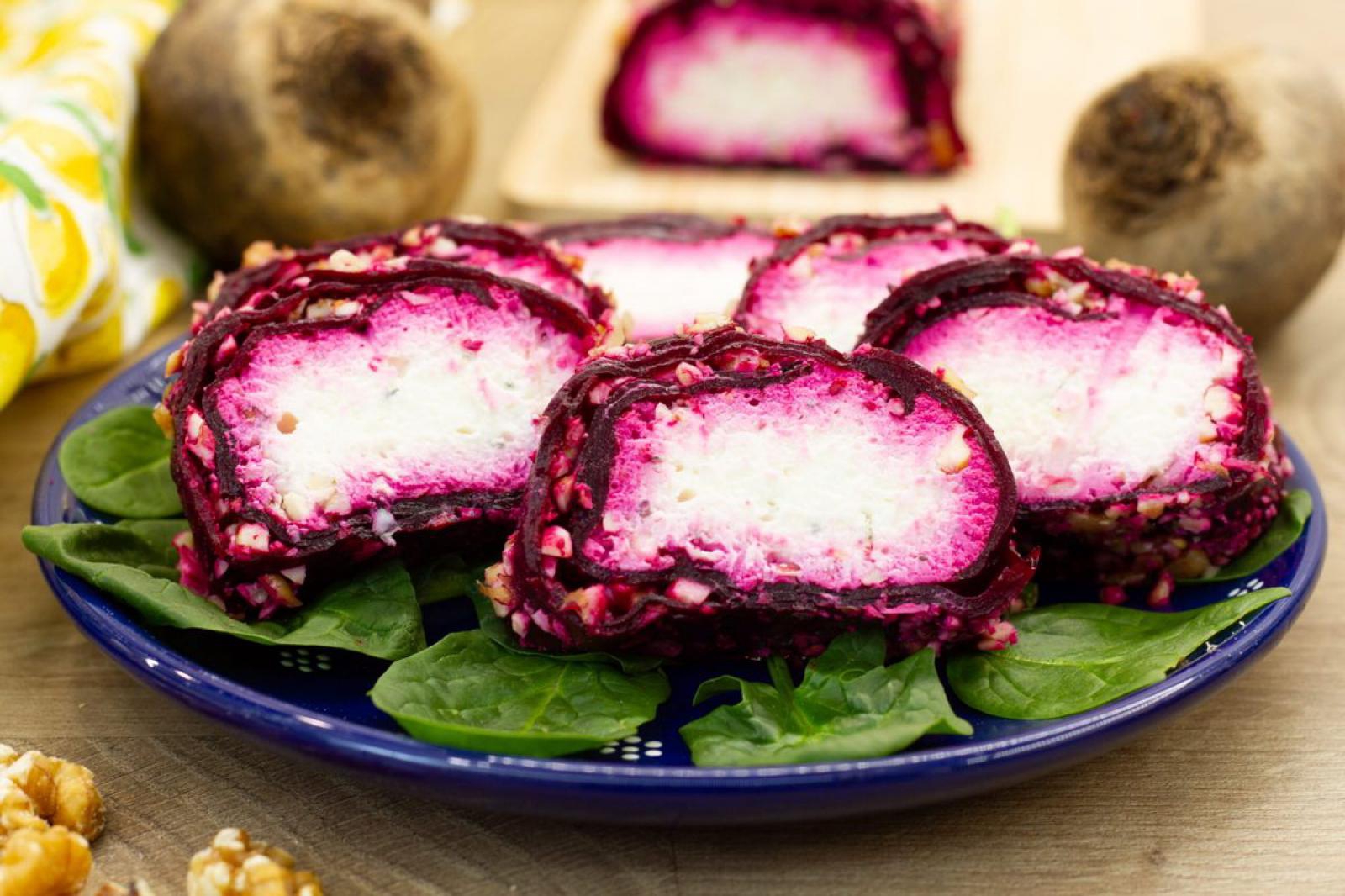 Rolada z buraka z nadzieniem serowym