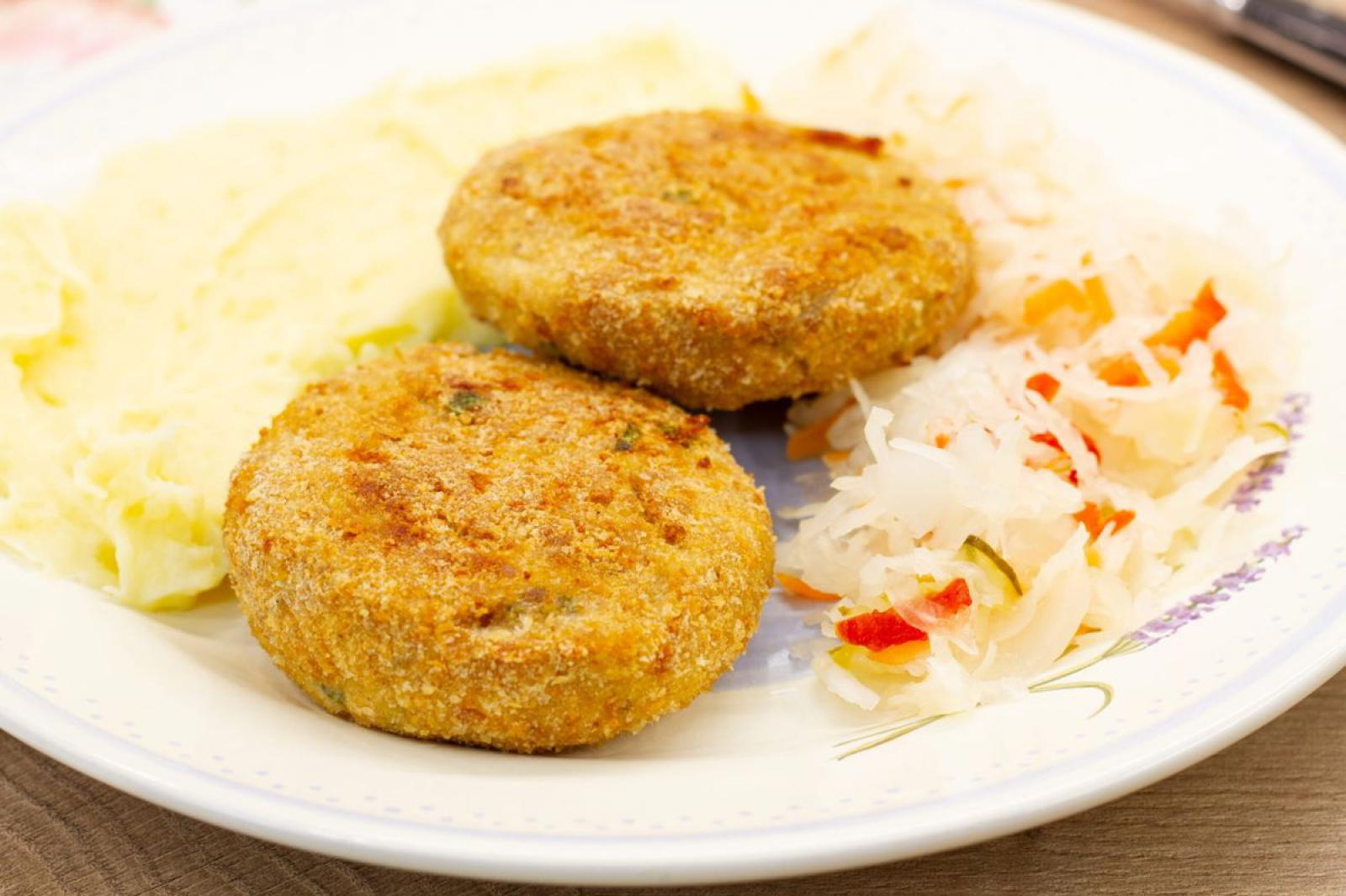 Kotlety drobiowe z mozzarellą