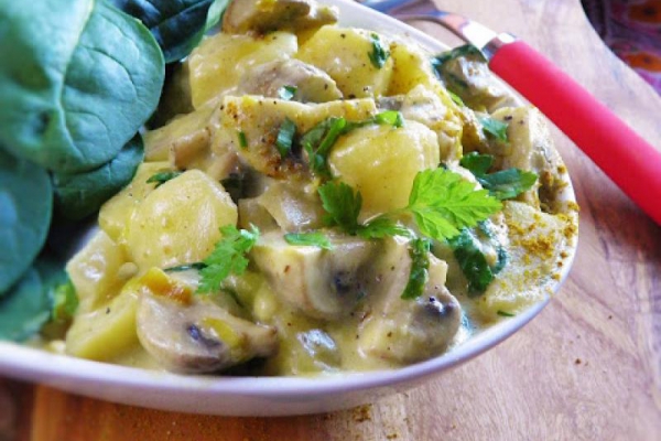 Curry warzywne ze szpinakiem