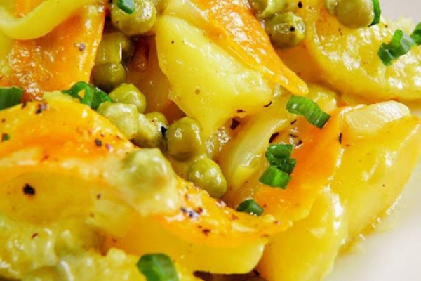 Ziemniaki curry z warzywami